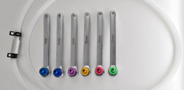 ROOKS OK-02.0458 SET CHIAVI SPURGO FRENI 7-8-9-10-11-12 MM, 7 PEZZI. CON VALVOLA